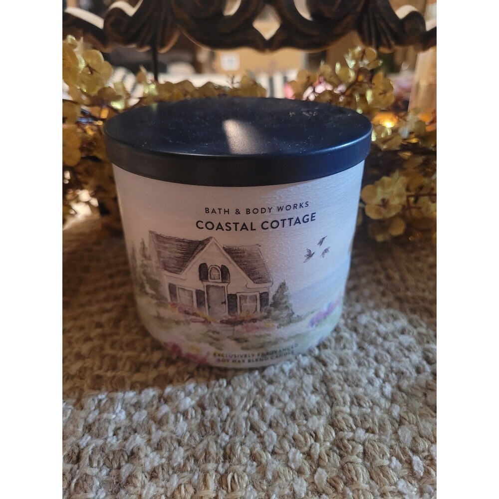 Bath & Body Works Coastal Cottage 3-wick Candle